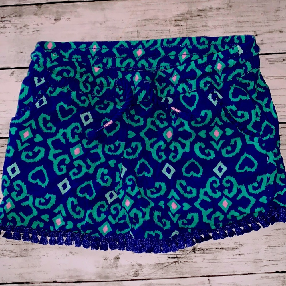 Girls Cat and jack shorts size s (6/6x)